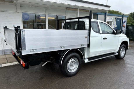 Mitsubishi L200 4Life Club Cab DI-D 4WD Tipper 3