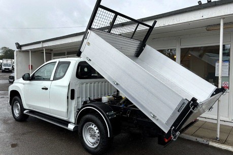 Mitsubishi L200 4Life Club Cab DI-D 4WD Tipper 6