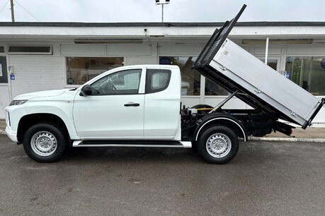 Mitsubishi L200 4Life Club Cab DI-D 4WD Tipper 8