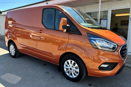 Ford Transit Custom 280 L1 Limited 130 ps Panel Van 5