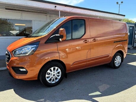 Ford Transit Custom 280 L1 Limited 130 ps Panel Van