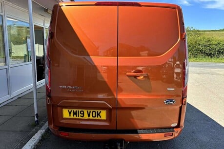 Ford Transit Custom 280 L1 Limited 130 ps Panel Van 13