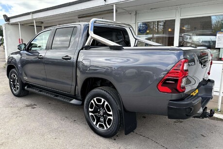 Toyota Hilux Invincible D-4D 4WD Double Cab Auto with Roller Shutter 6