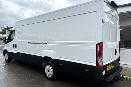 Iveco Daily 35S16B Xlwb Business Pack Panel Van - Auto 6