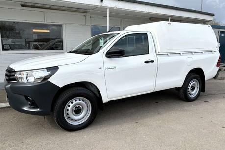 Toyota Hilux 2.4 Active D-4D 4WD Single Cab 4WD 1