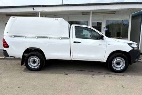 Toyota Hilux 2.4 Active D-4D 4WD Single Cab 4WD 9