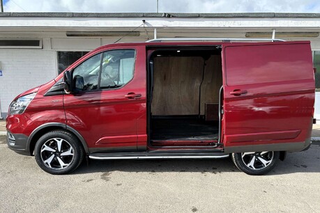 Ford Transit Custom 300 L1 Active 130 ps with Sat Nav & Rear Camera 9