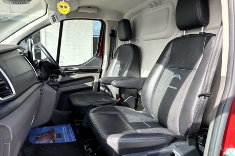 Ford Transit Custom 300 L1 Active 130 ps with Sat Nav & Rear Camera 29