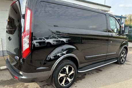 Ford Transit Custom 300 Active 130 ps with Sat Nav 3