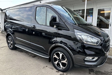 Ford Transit Custom 300 Active 130 ps with Sat Nav 5