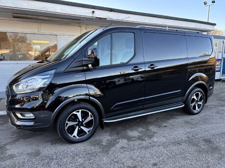 Ford Transit Custom 300 L1 130 ps Active Panel Van with Sat Nav