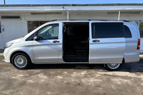 Mercedes-Benz Vito 119 Bluetec Tourer Select Auto 9 Seater 9