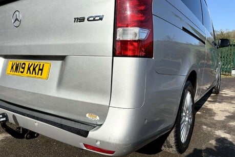 Mercedes-Benz Vito 119 Bluetec Tourer Select Auto 9 Seater 29