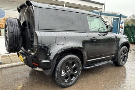 Land Rover Defender 3.0 Defender Hard Top D MHEV Auto 4WD 5dr 3