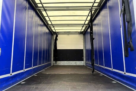 DAF LF 45 Curtain Side Lorry with Tuck Away Tail Lift 8