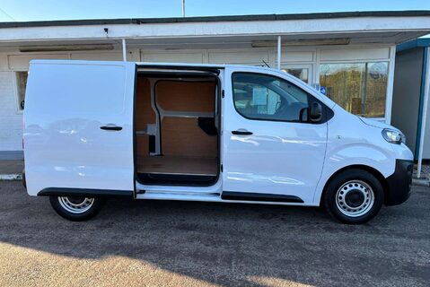 Peugeot Expert 1.5 Expert Professional Premium+ L1 Blue HDi 11
