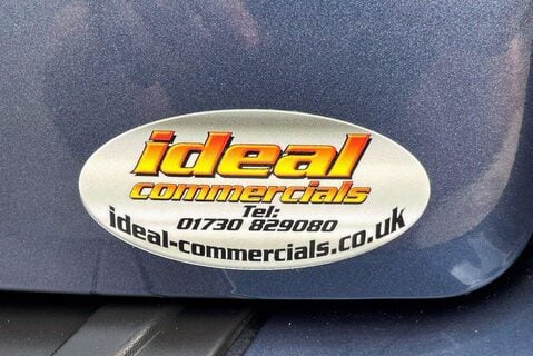 Ford Transit Custom 300 L2 170 ps Limited Panel Van - Power Invertor 14