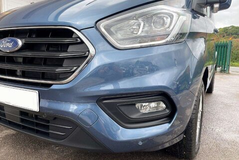 Ford Transit Custom 300 L2 170 ps Limited Panel Van - Power Invertor 21