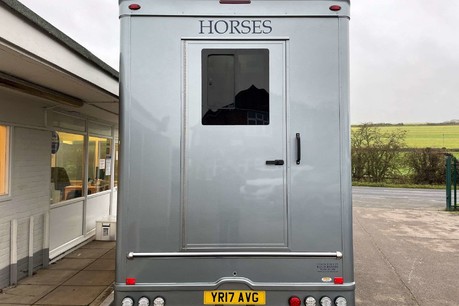 Mercedes-Benz Sprinter 316 Automatic Horse Box 11