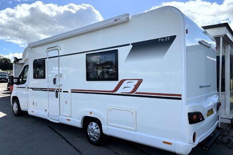 Bailey Advance 76-2T 4 Berth End Bathroom Motorhome 7