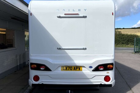 Bailey Advance 76-2T 4 Berth End Bathroom Motorhome 13