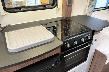 Bailey Advance 76-2T 4 Berth End Bathroom Motorhome 21