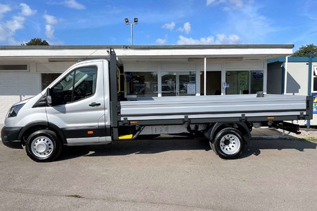 Ford Transit 350 Drw L4 Single Cab 170 ps Dropside Truck - Air Con - Tow Axle 8