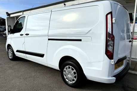 Ford Transit Custom 300 L2 Trend Panel Van - Air Con / Sat Nav / Twin Doors 6