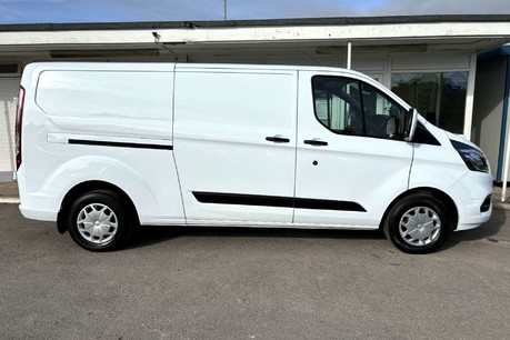 Ford Transit Custom 300 L2 Trend Panel Van - Air Con / Sat Nav / Twin Doors 11