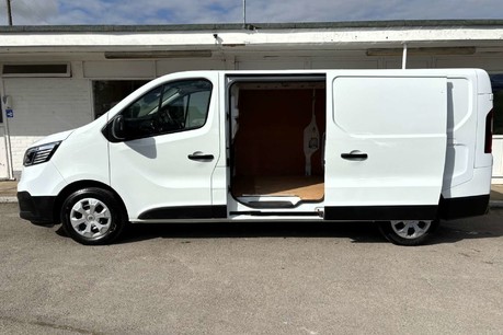 Renault Trafic 2.0 Trafic LL30 Business+ Blue dCi 9