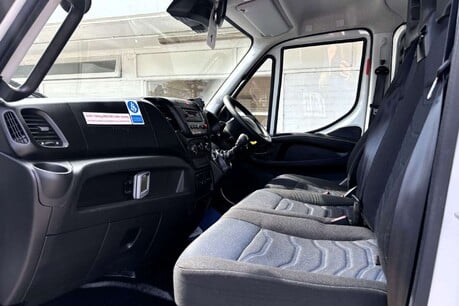 Iveco Daily 72C18 3.0 Crew Cab Dropside with Tail Lift - Air Con 18