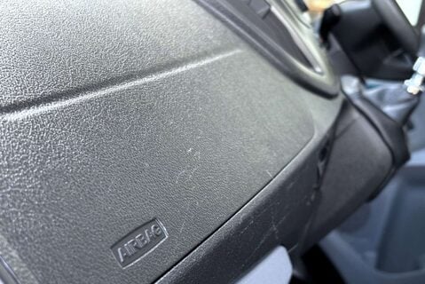 Ford Transit 460 L4 H3 17 Str Minibus with Air Con - Direct from MOD 26