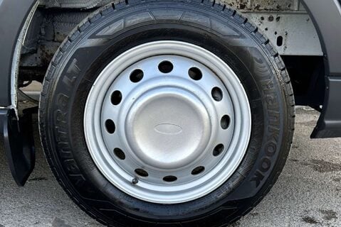 Ford Transit 460 L4 H3 17 Str Minibus with Air Con - Direct from MOD 27