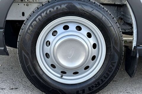 Ford Transit 460 L4 H3 17 Str Minibus with Air Con - Direct from MOD 29