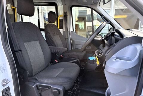 Ford Transit 460 L4 H3 17 Str Minibus with Air Con - Direct from MOD 5