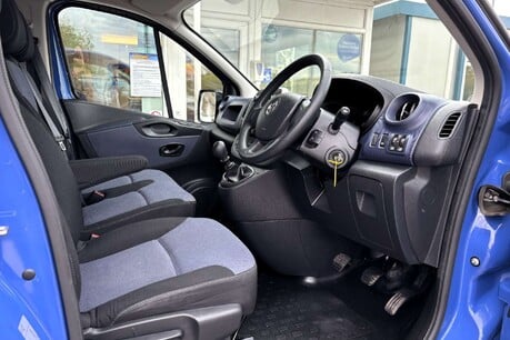 Vauxhall Vivaro 2900 L1 H1 115 ps Cdti Panel Van - Air Con - Ex MOD 17