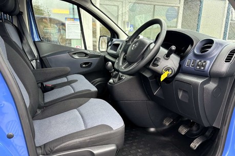 Vauxhall Vivaro 2900 L1 H1 115 ps Cdti Panel Van - Air Con - Ex MOD 17