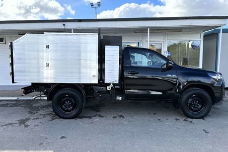 Toyota Hilux Active 2.4 D-4D Arbor Toolbox Tipper - Del Miles Only! 11