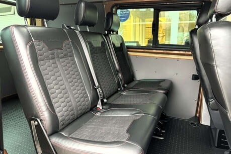 Volkswagen Transporter T32 Sportline Kombi 204 ps Tdi DSG - Power Doors 21