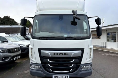 DAF LF 4.5 Box Lorry with Cantilever Tail Lift 10