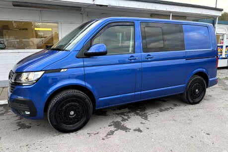 Volkswagen Transporter T32 Swb HighLine Kombi 150 ps Tdi - Day Van Setup 1