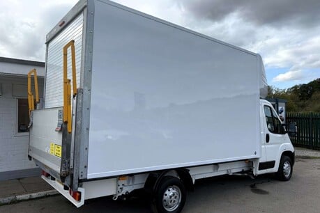 Peugeot Boxer 335 L4 165 ps Luton with Tail Lift - Air Con 3