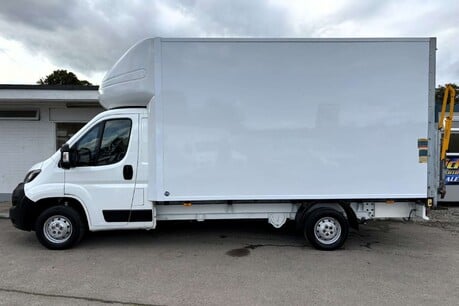 Peugeot Boxer 335 L4 165 ps Luton with Tail Lift - Air Con 8