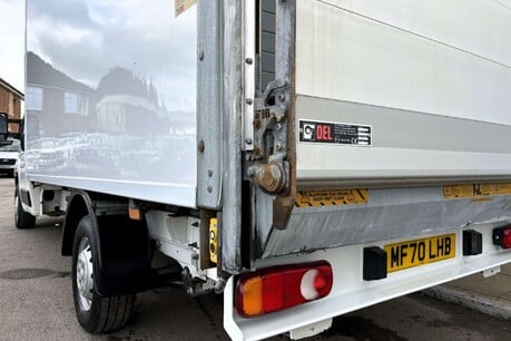 Peugeot Boxer 335 L4 165 ps Luton with Tail Lift - Air Con 24