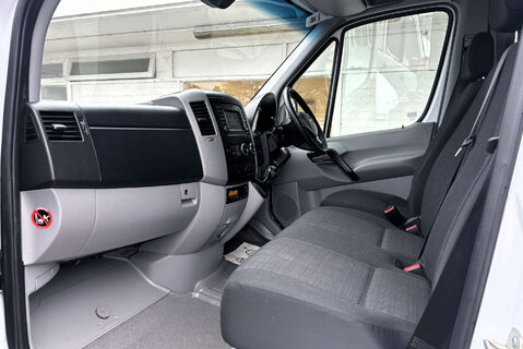 Mercedes-Benz Sprinter 516 Cdi 4x4 Lwb Hr Panel Van - Tail Lift / Air Con 19