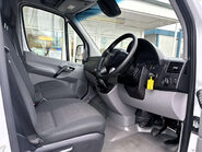 Mercedes-Benz Sprinter 516 Cdi 4x4 Lwb Hr Panel Van - Tail Lift / Air Con 21