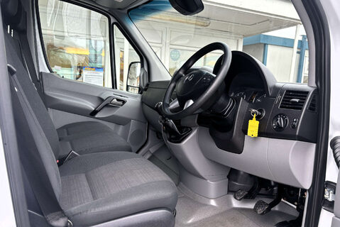 Mercedes-Benz Sprinter 516 Cdi 4x4 Lwb Hr Panel Van - Tail Lift / Air Con 21