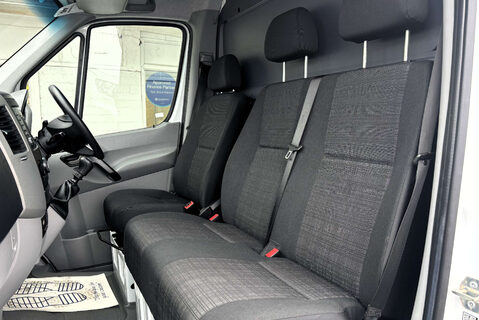 Mercedes-Benz Sprinter 516 Cdi 4x4 Lwb Hr Panel Van - Tail Lift / Air Con 33