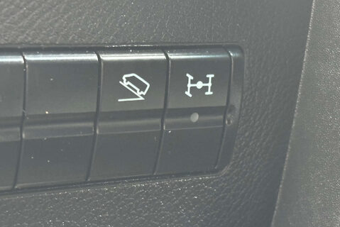 Mercedes-Benz Sprinter 516 Cdi 4x4 Lwb Hr Panel Van - Tail Lift / Air Con 40