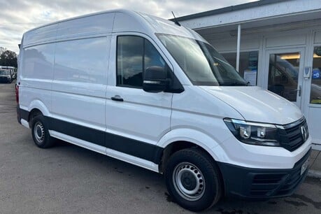 Volkswagen Crafter CR35 L2 H2 Trendline 140 ps Tdi with Tail Lift 5